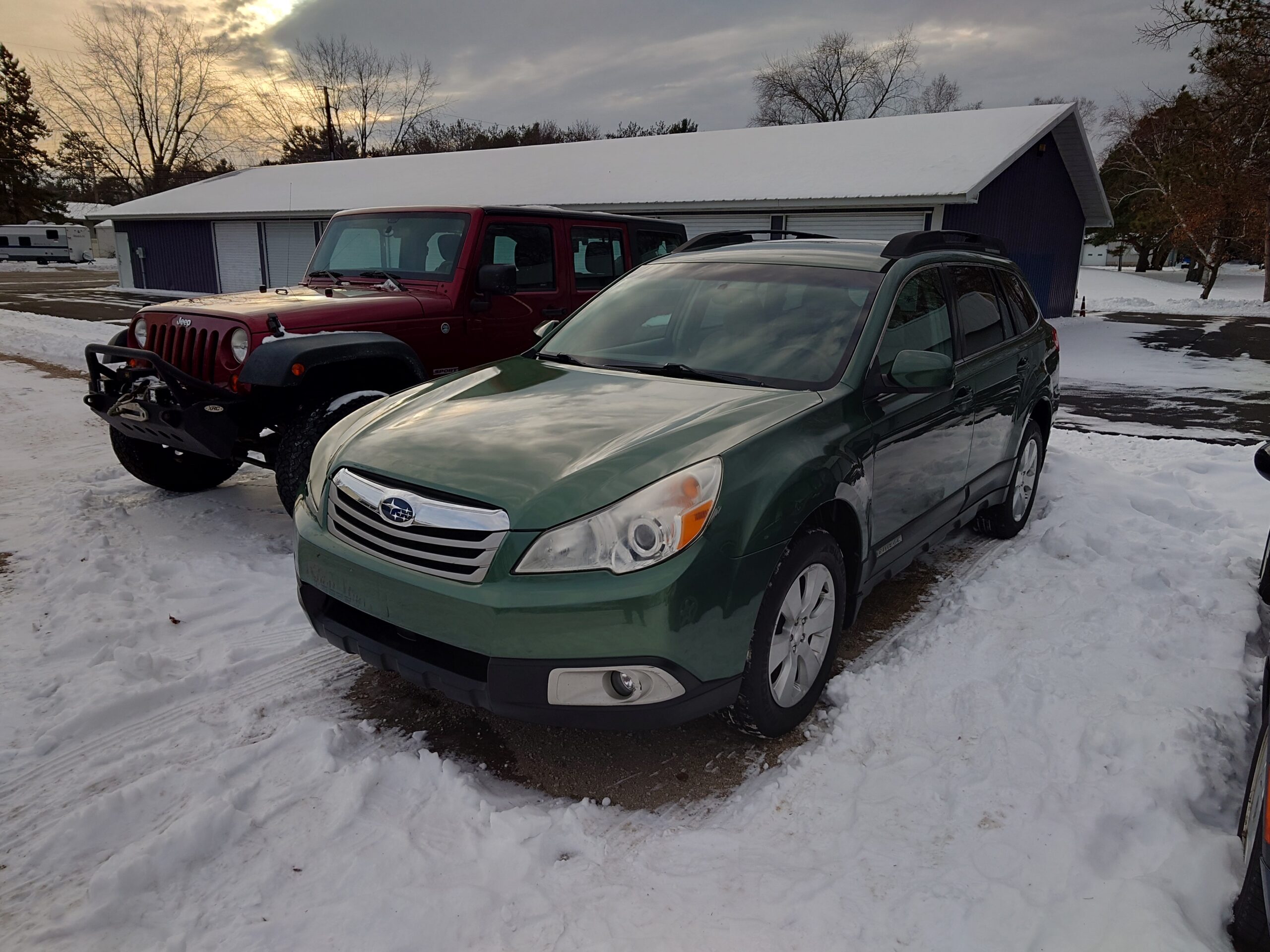 
								2011 Subaru Outback full									