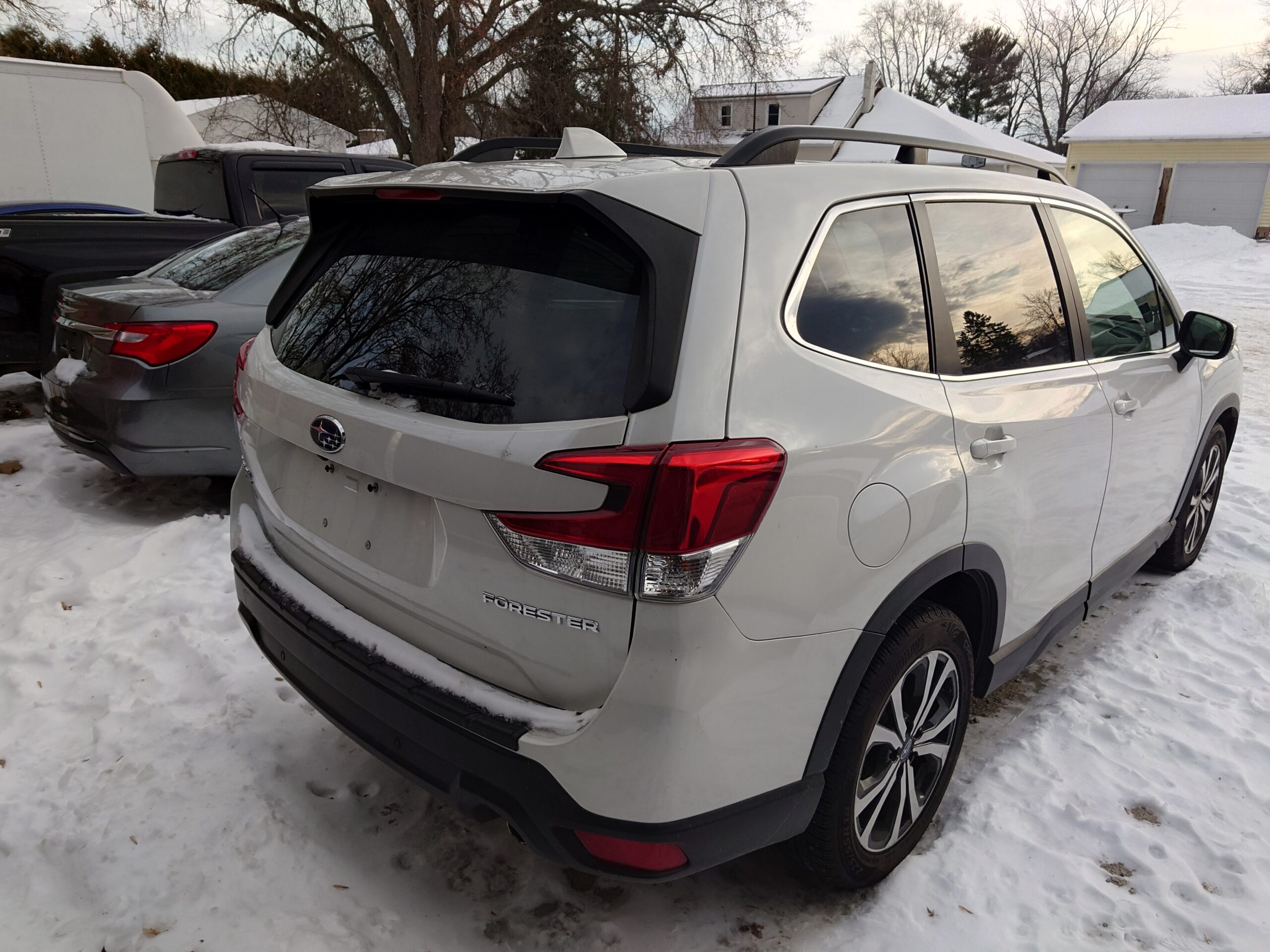 
								2019 Subaru Forester full									