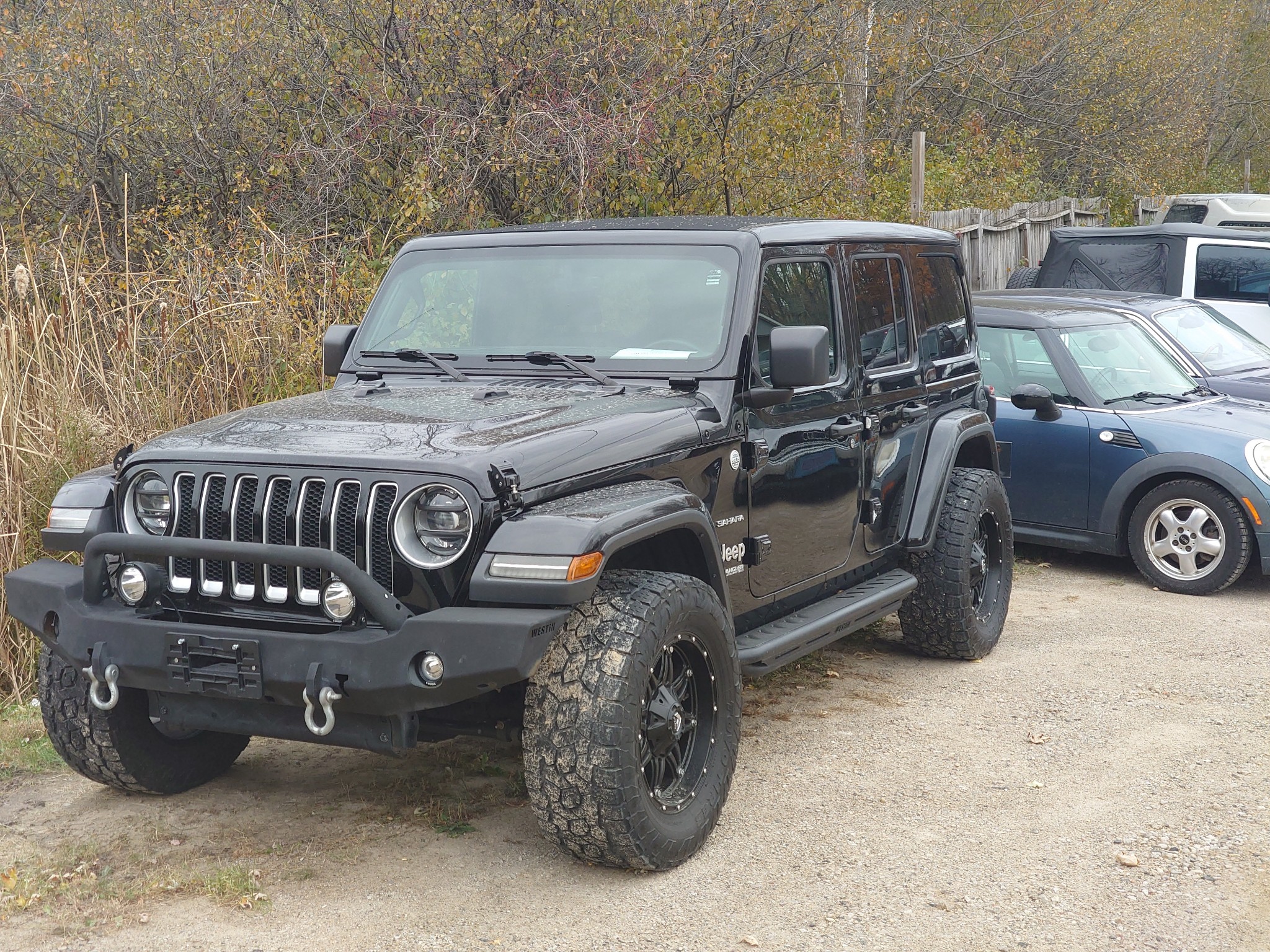 
								2018 Jeep Wrangler Unlimited Sahara full									