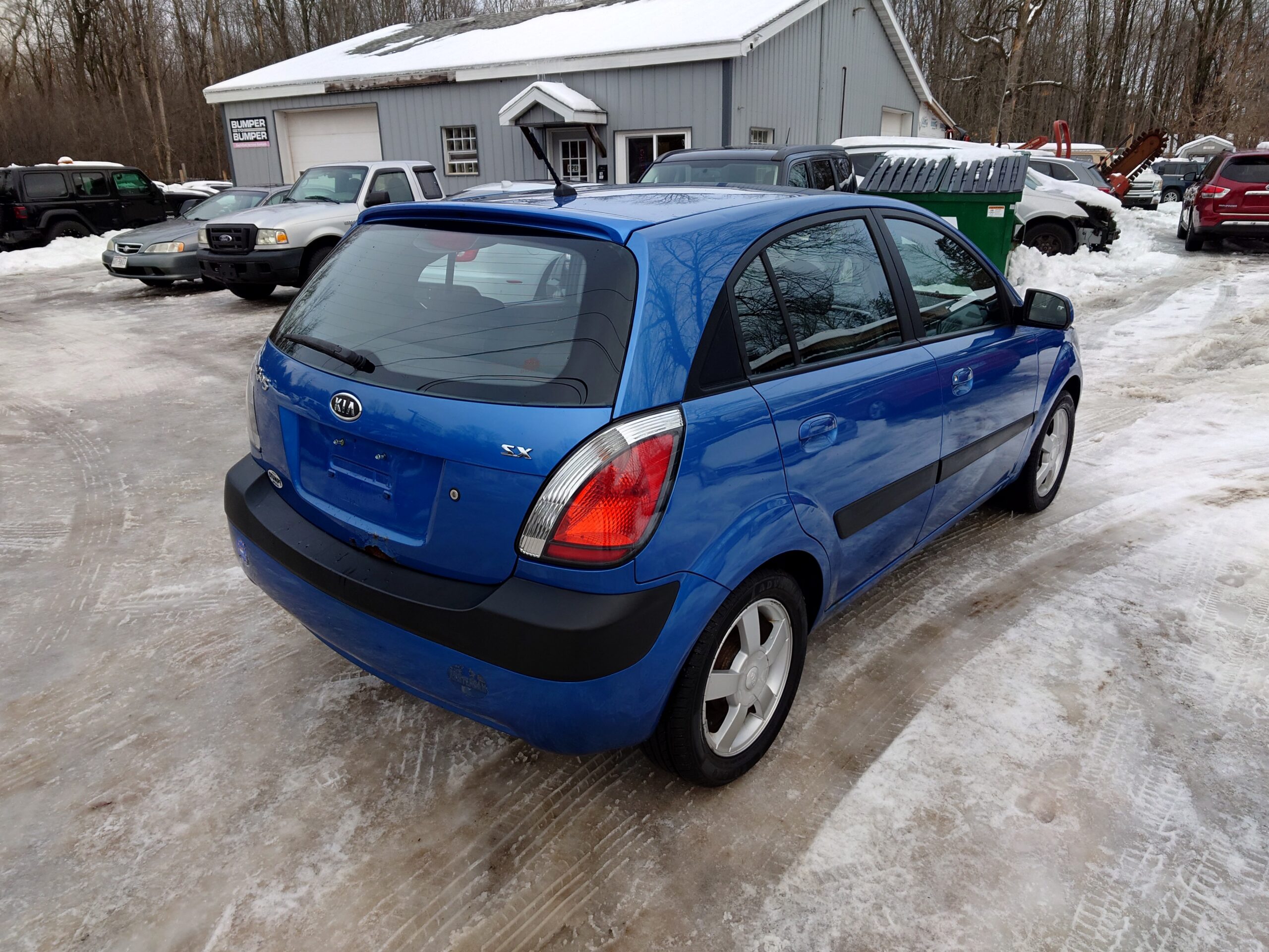 
								2006 Kia Rio5 full									