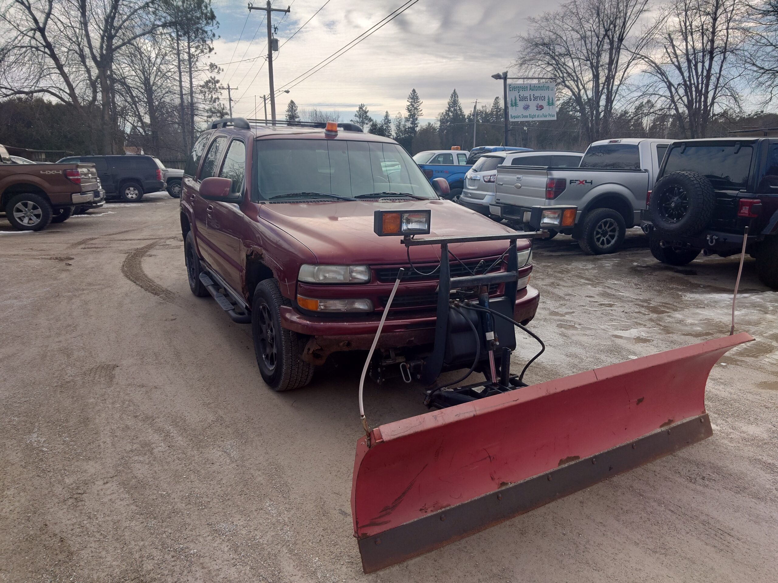 
								2003 Chevrolet Tahoe full									