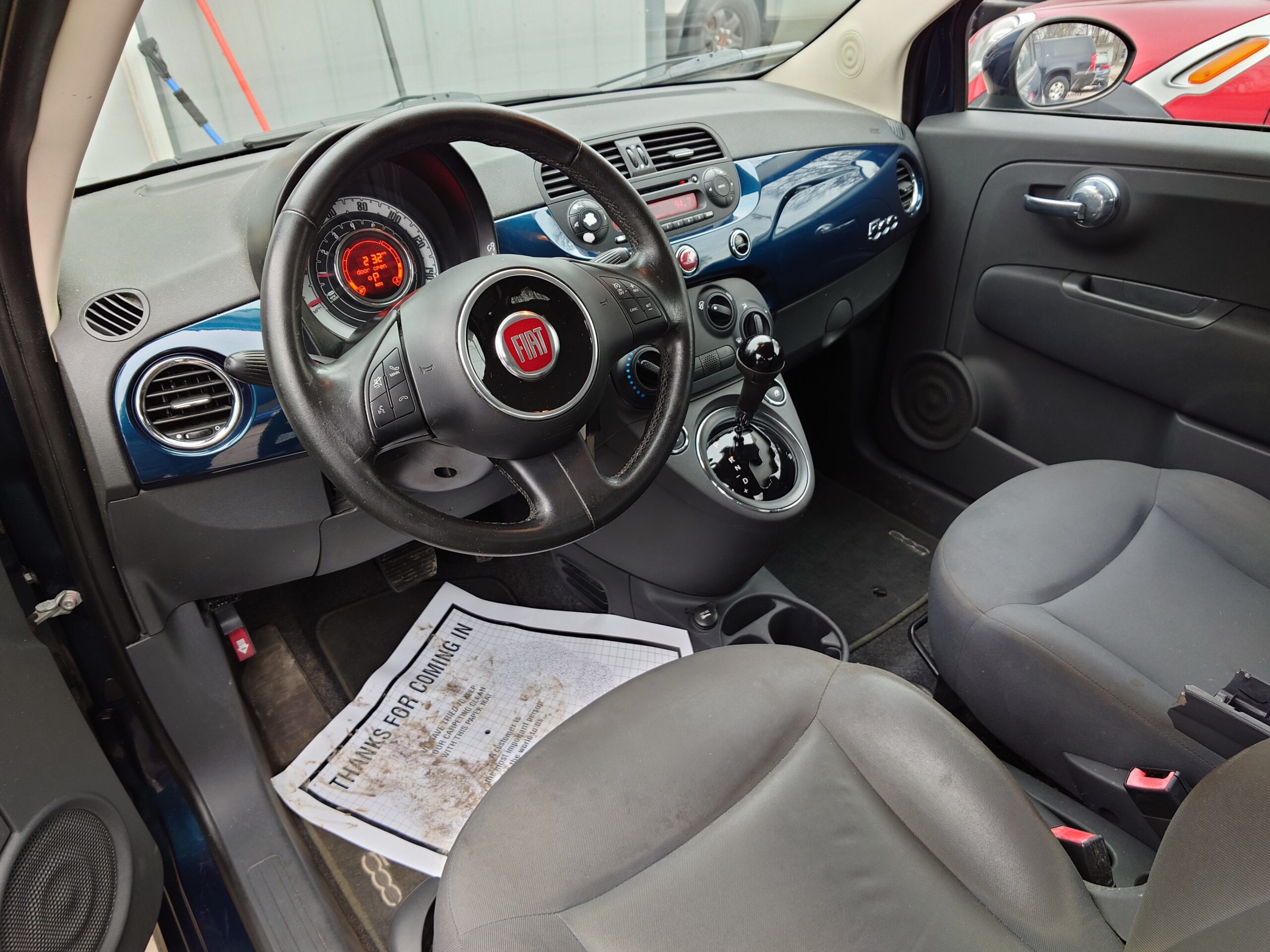 
								2013 Fiat 500 full									