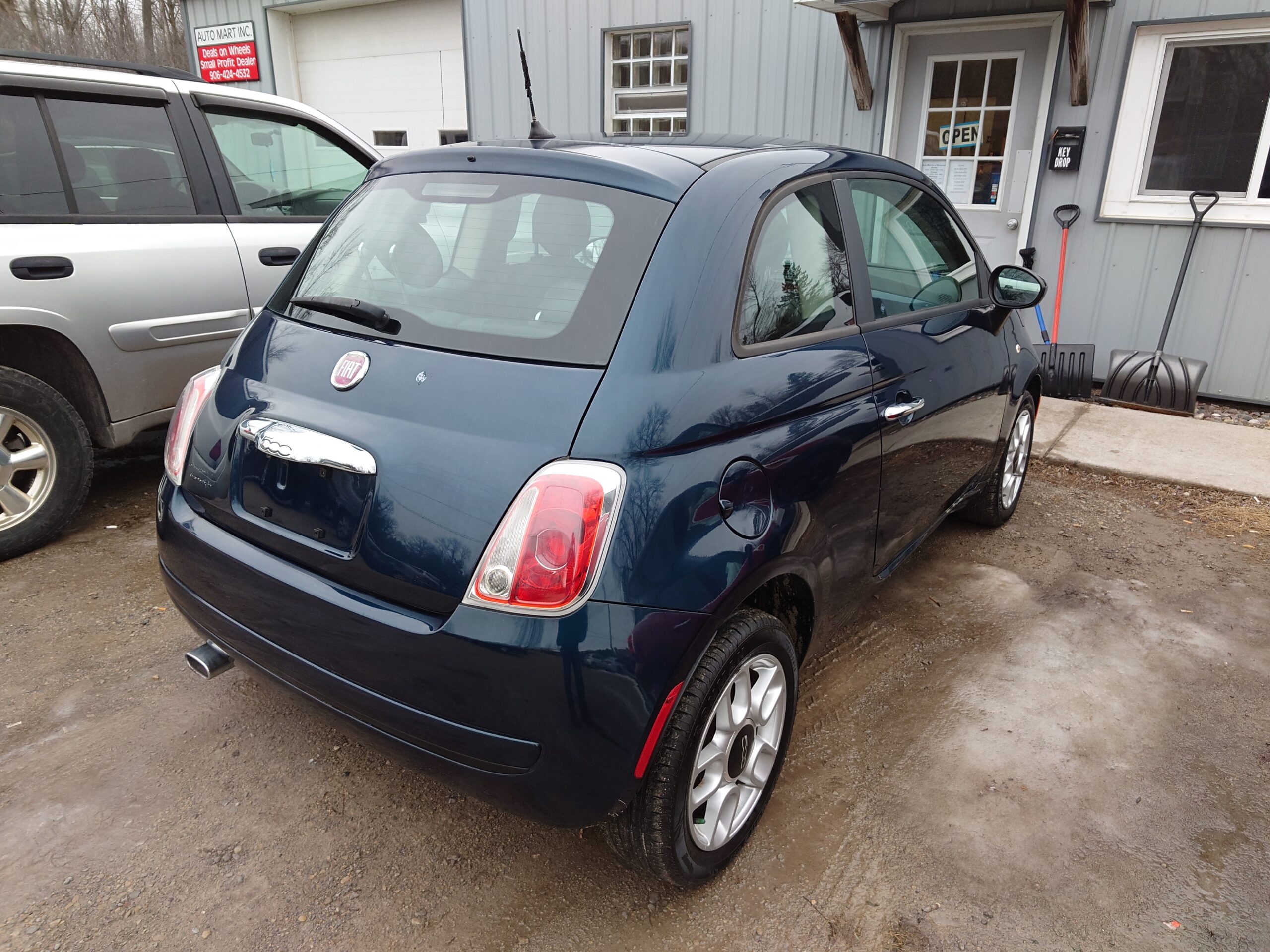 
								2013 Fiat 500 full									