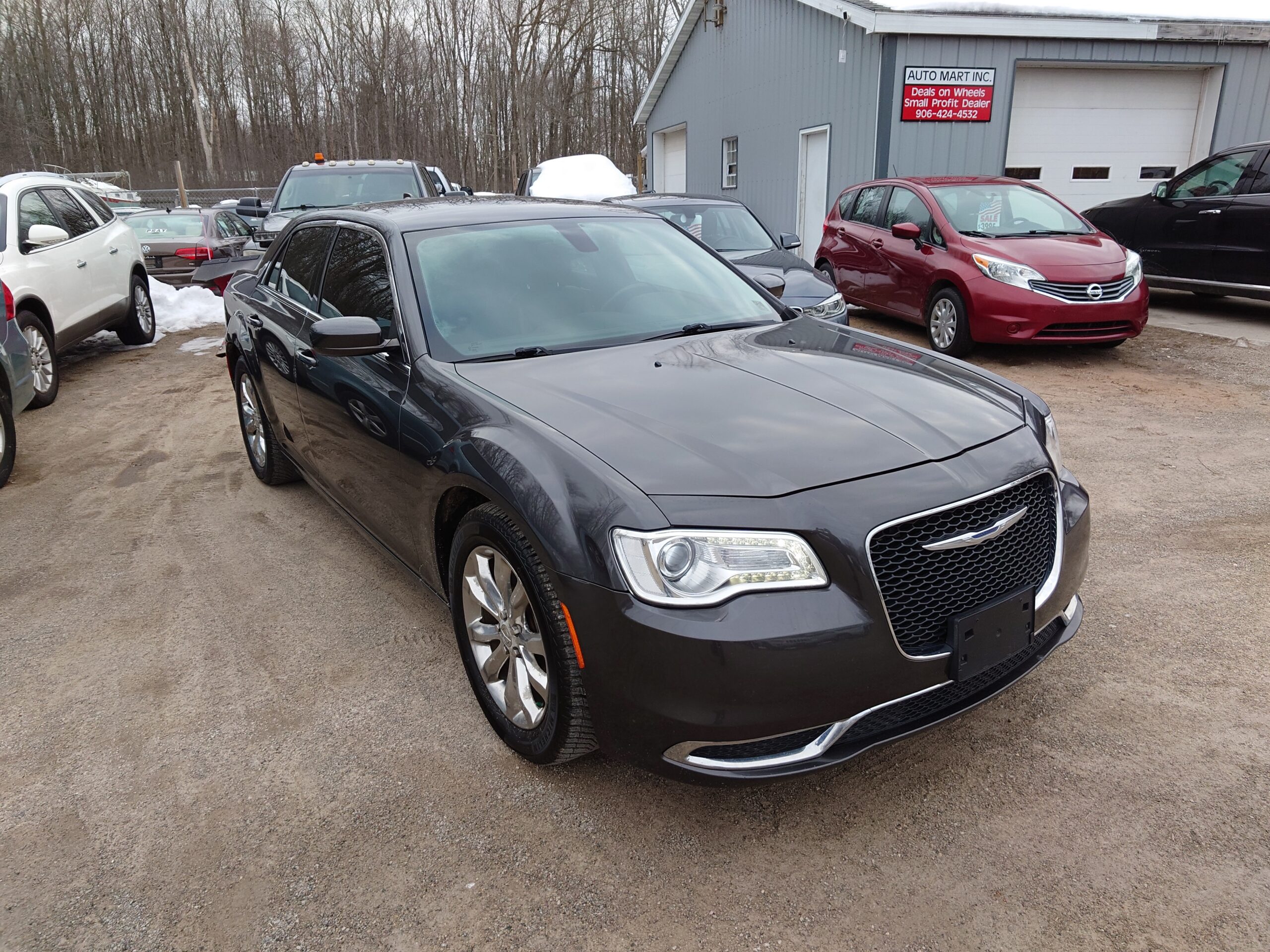 
								2016 Chrysler 300 AWD full									