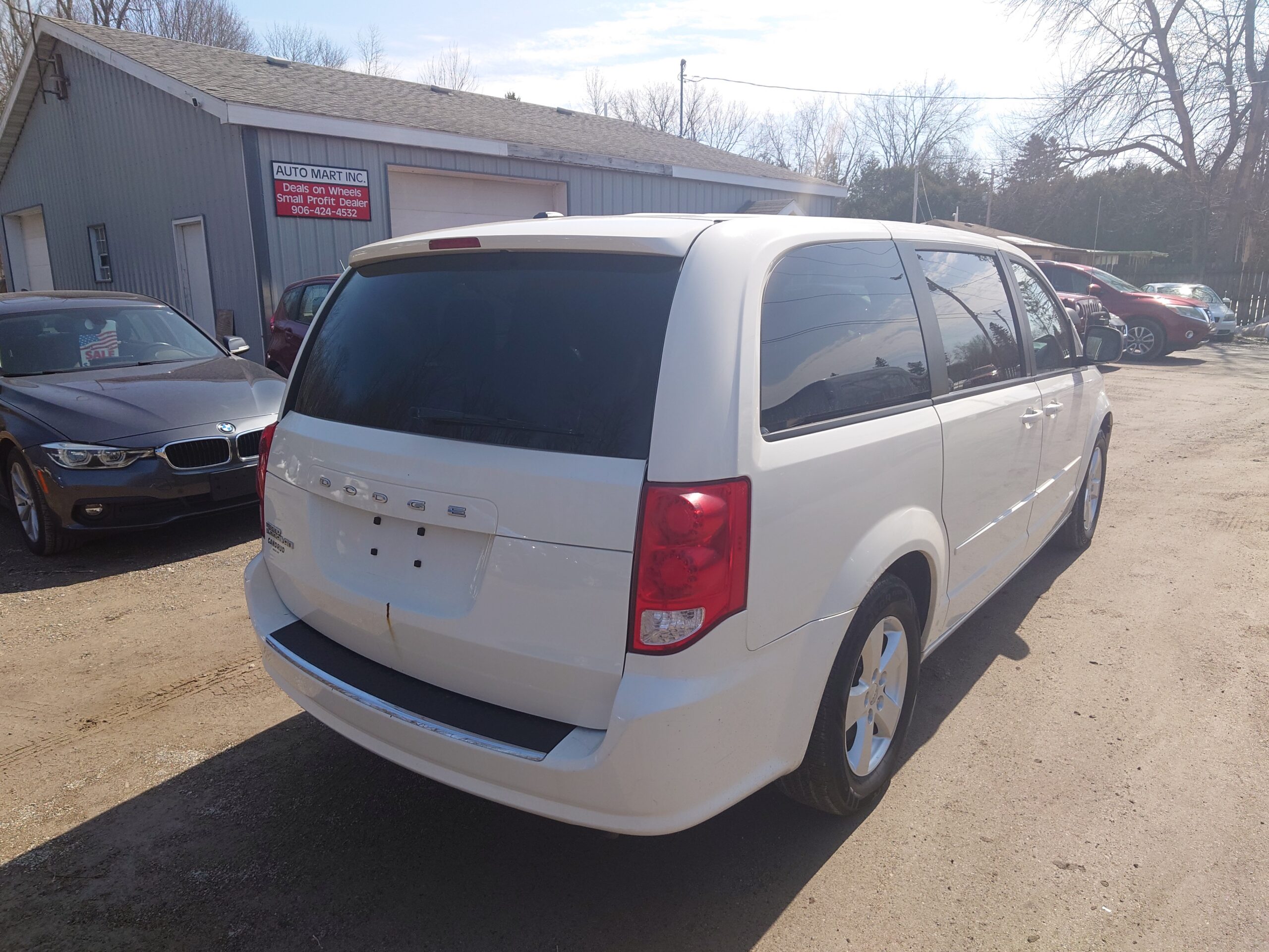 
								2013 Dodge Grand Caravan SE full									