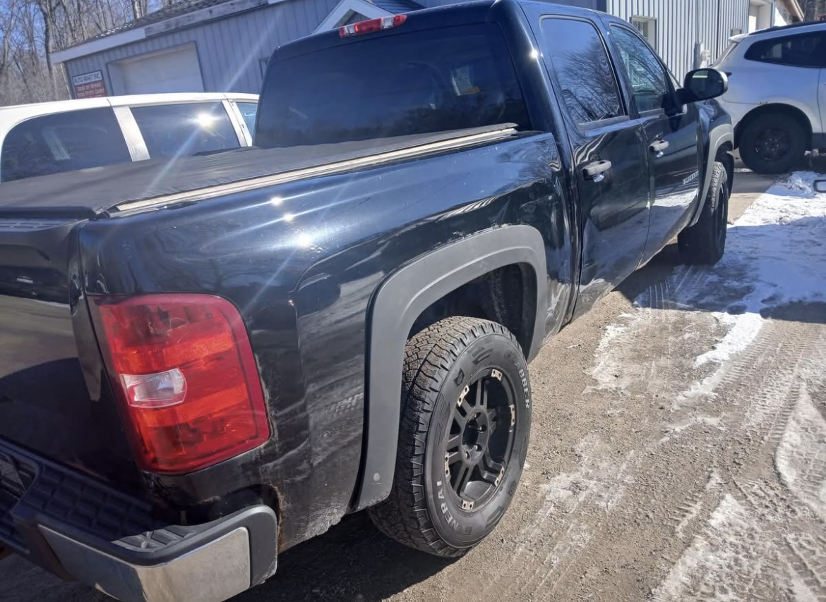 
								2012 Chevrolet Silverado 1500 full									