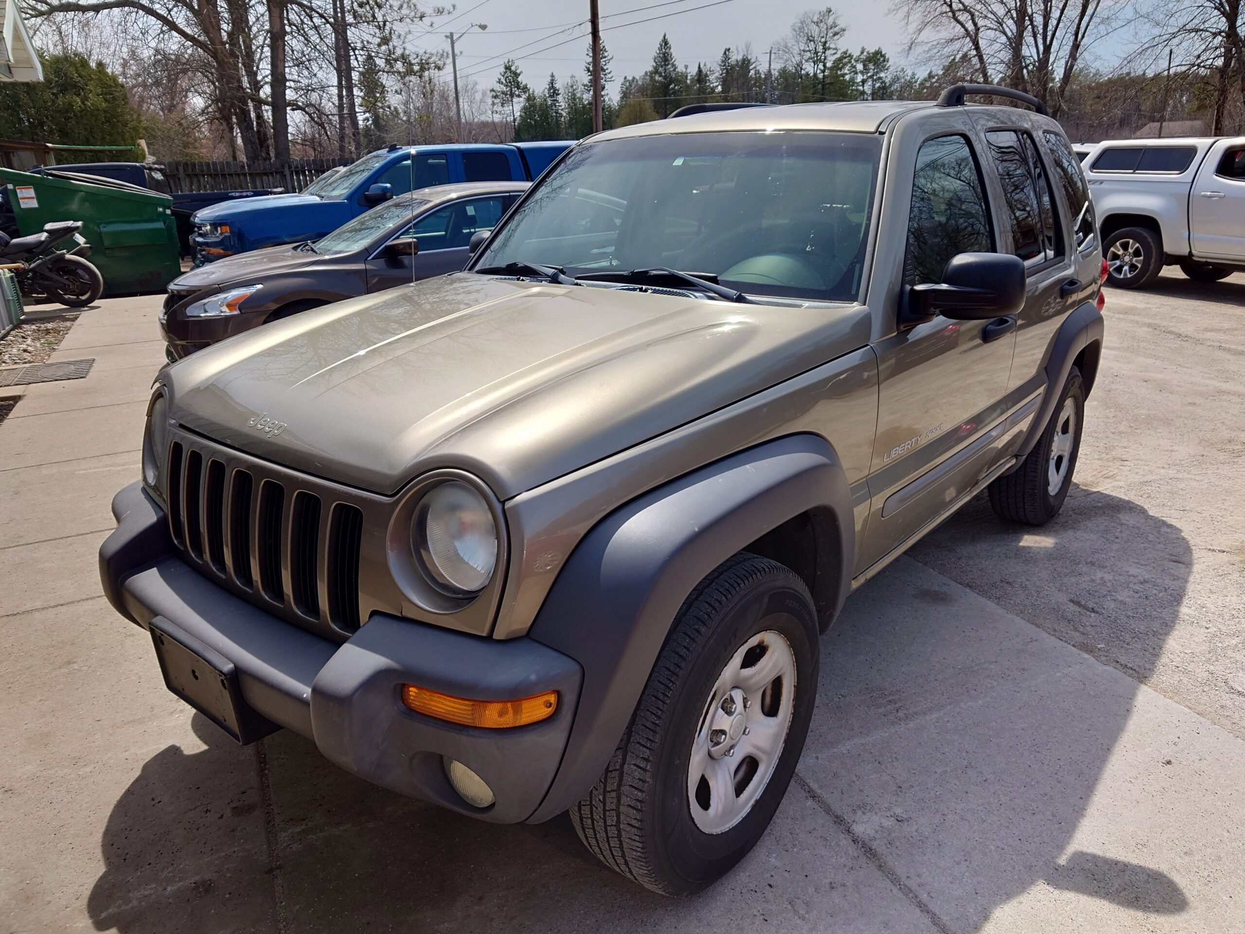 
								2003 Jeep Liberty full									