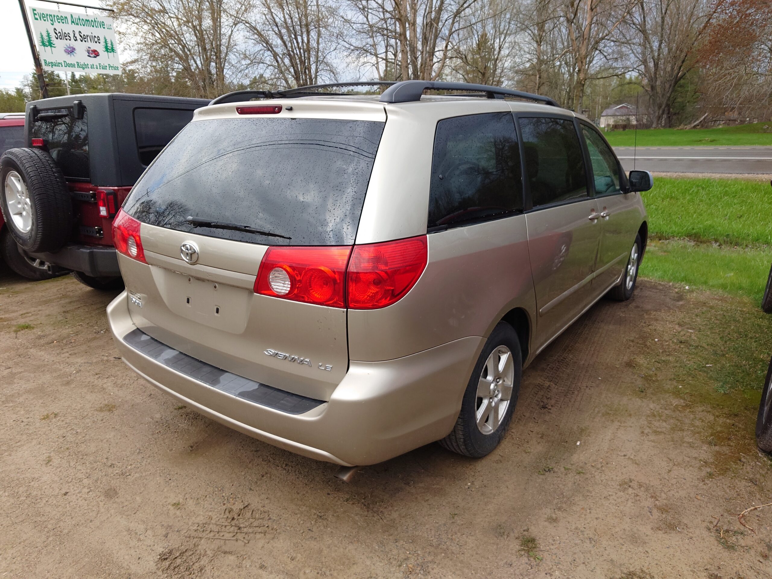 
								2009 Toyota Sienna full									