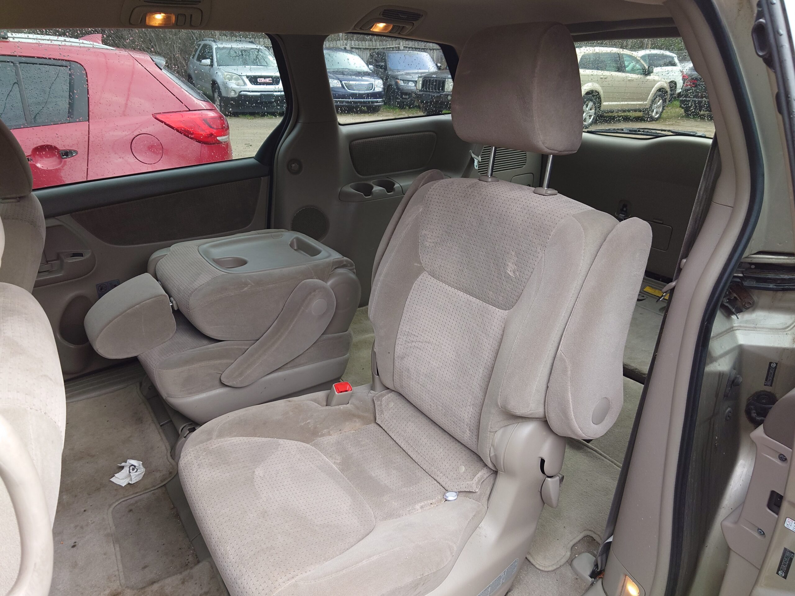 
								2009 Toyota Sienna full									