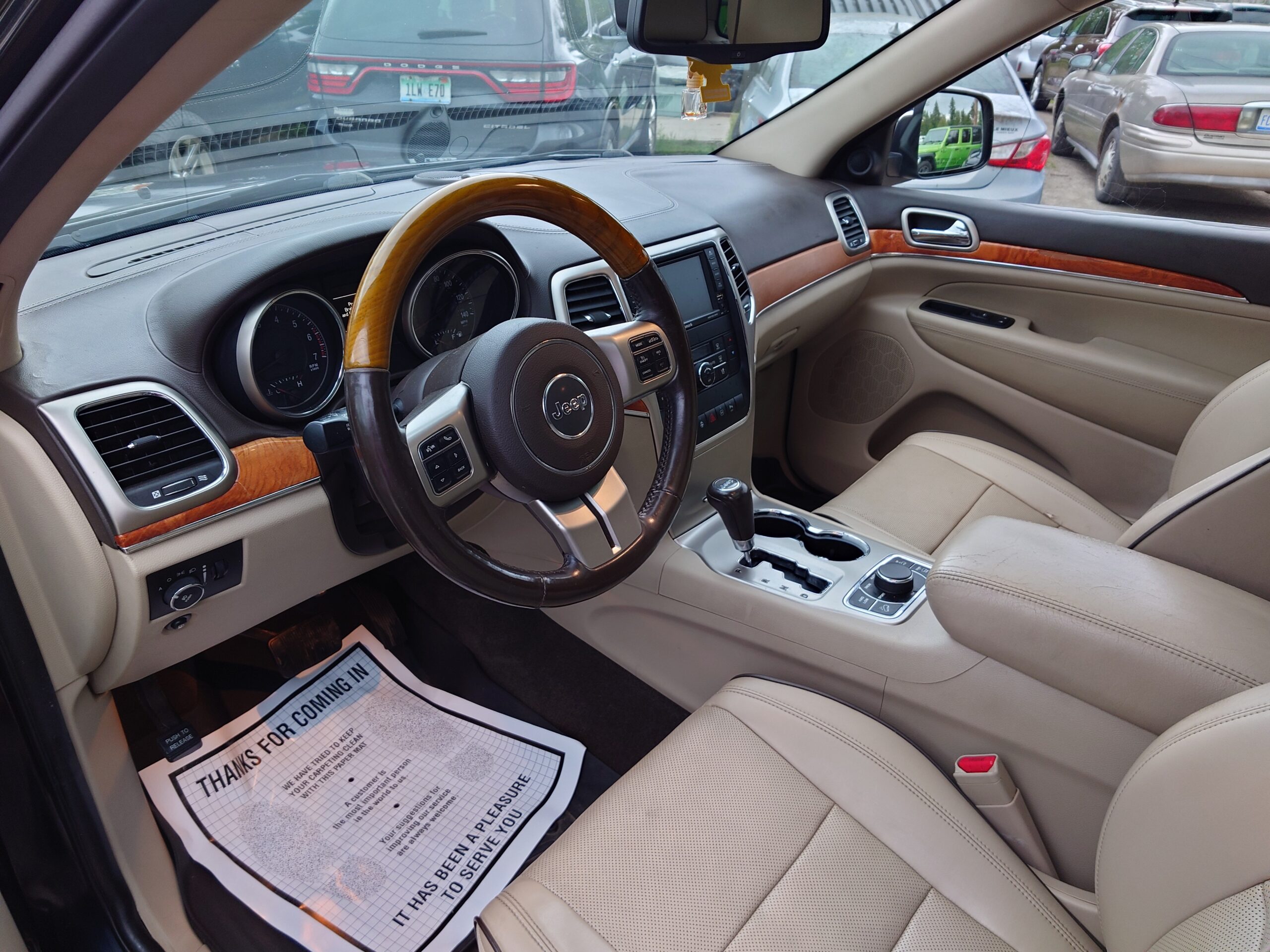 
								11GCherokee full									